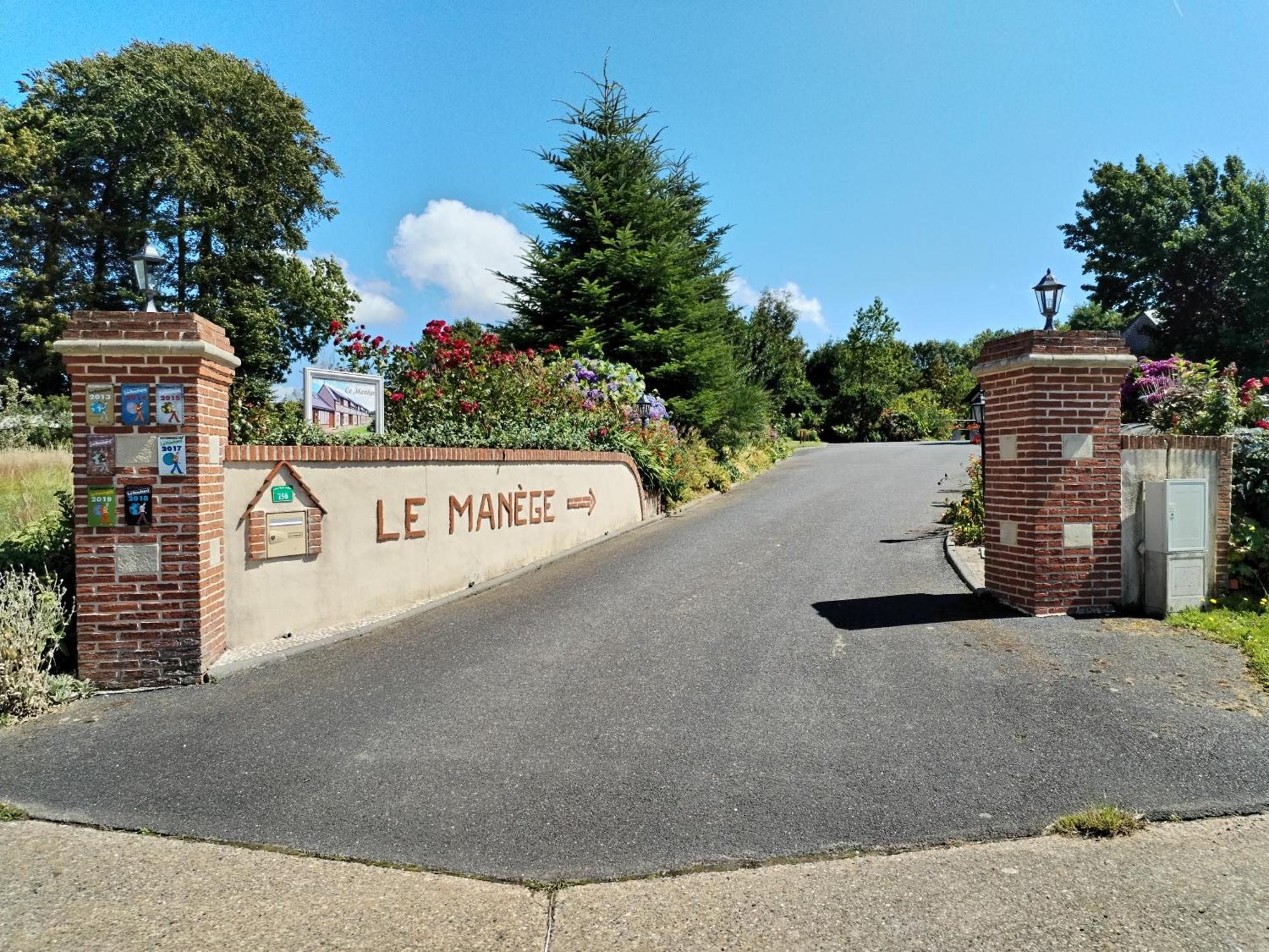Hotel Le Manege Gite Le Phare Sainte-Marie-au-Bosc Exteriér fotografie
